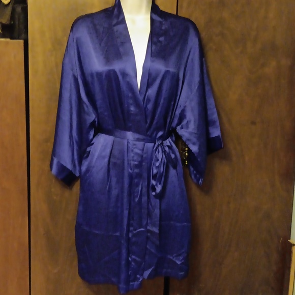 Victoria's Secret | Intimates & Sleepwear | Nwot Victoria Secrets Royal ...